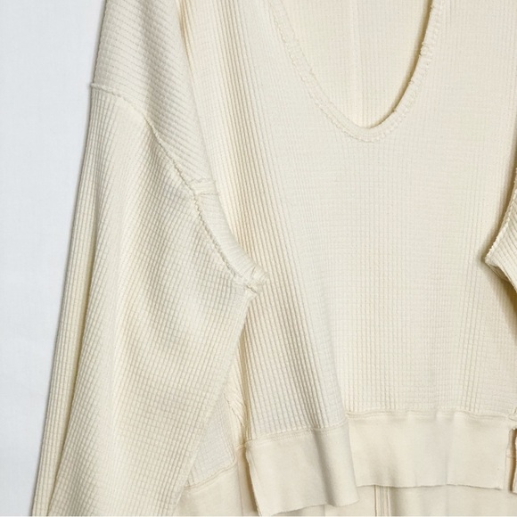 Free people Santa Clara, cream waffle, knit, V-neck, thermal top - Picture 4 of 11